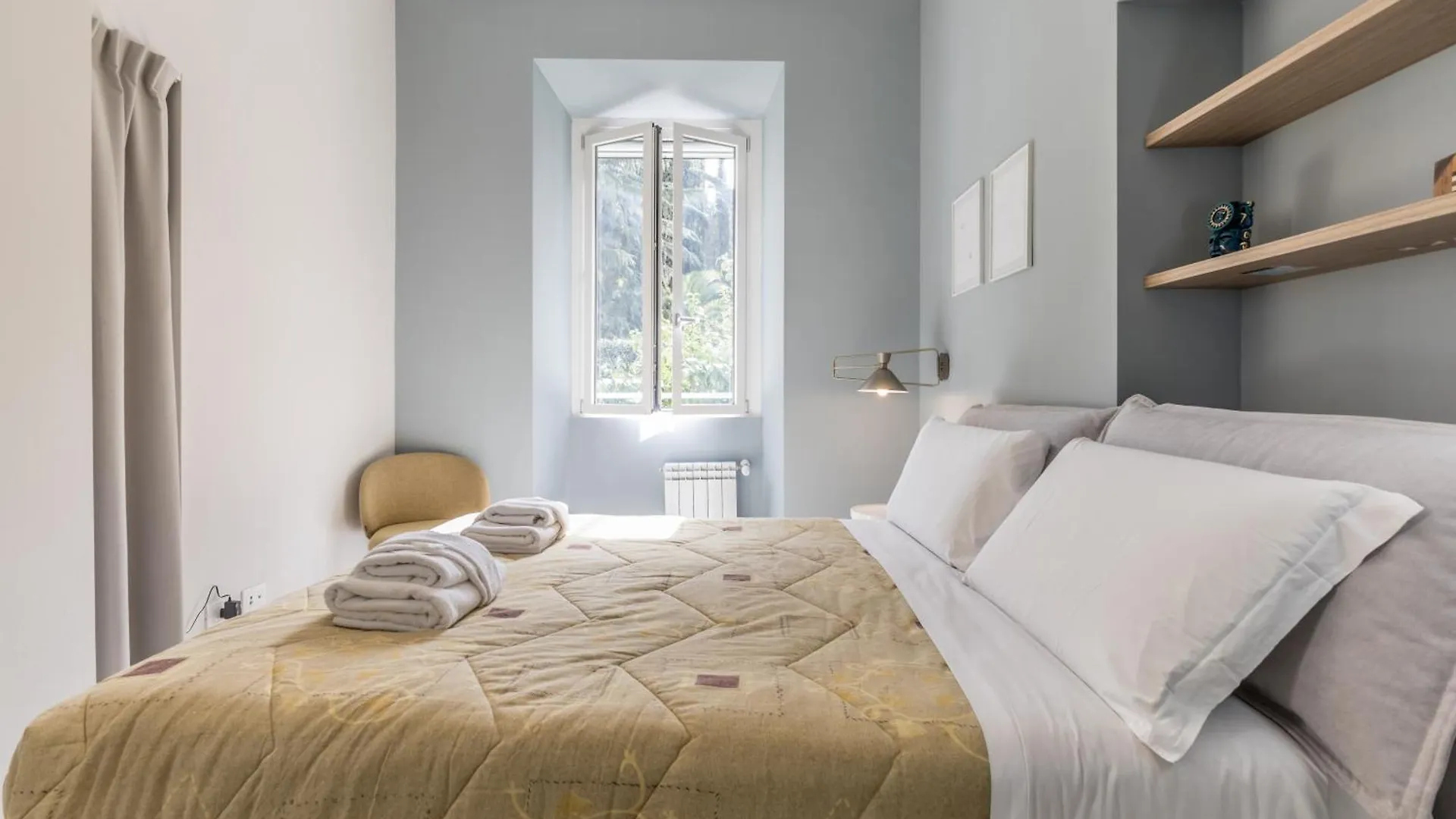 Dacia Delight Apartment Rome 0*,  Italy